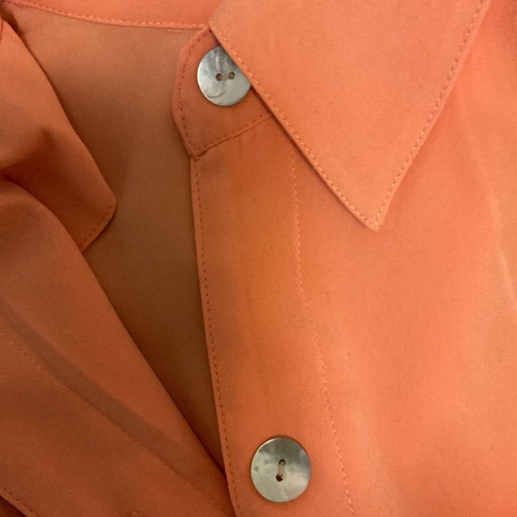 Travelsmith button down,   size M - Picture 5 of 5